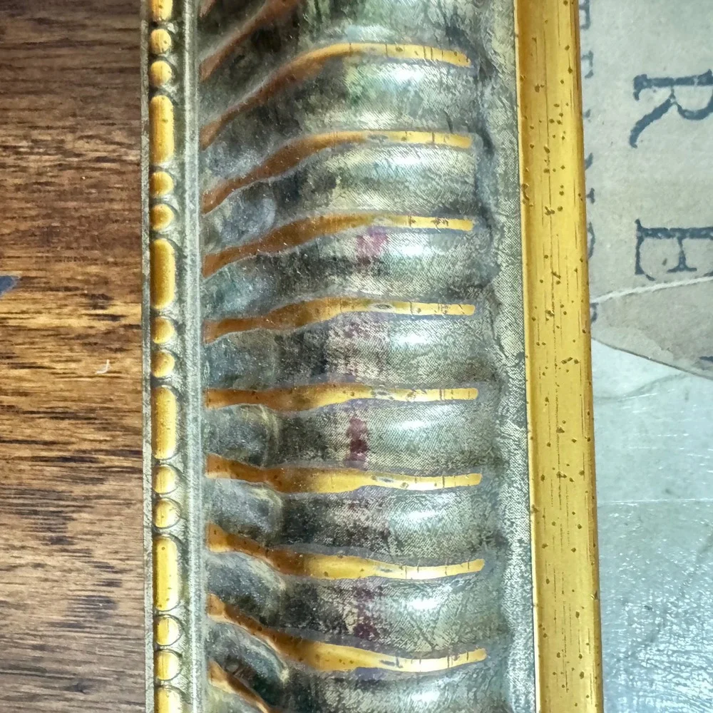 VTG Gold Ornate Picture Frame Fluted Metallic 15x18‎ Large Wall Decor